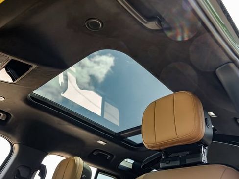 New 2026 Land Rover Defender 110 X AWD/4WD image 4