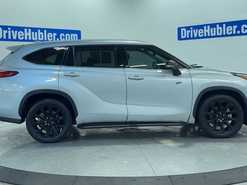 Used 2022 Toyota Highlander XLE image 9