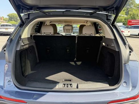 Certified 2022 Lincoln Corsair AWD w/ Equipment Group 101A image 6