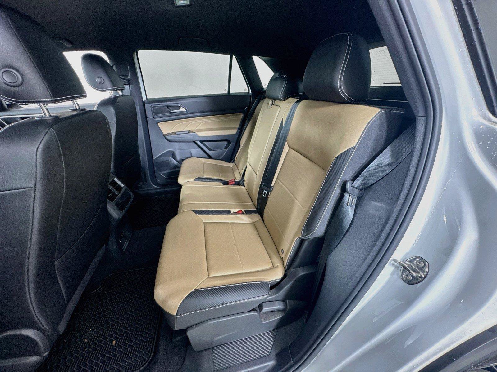 Certified 2023 Volkswagen Atlas Cross Sport SE FWD image 23