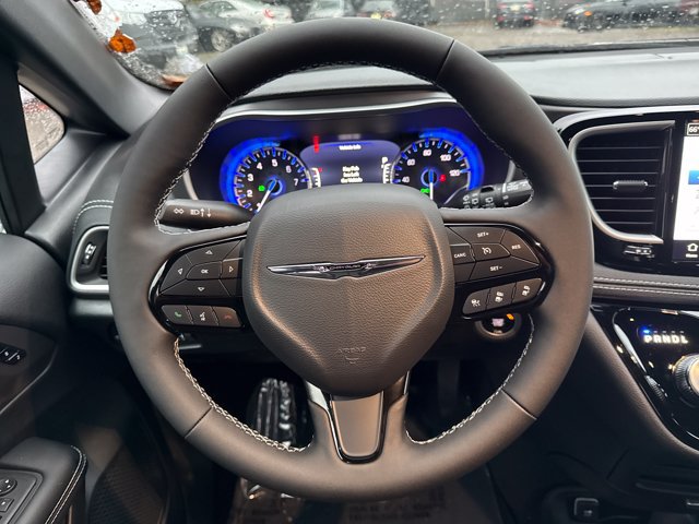New 2026 Chrysler Pacifica Select w/ S Appearance Package FWD image 19
