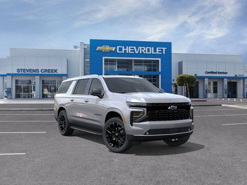 New 2026 Chevrolet Suburban Premier AWD/4WD image 9