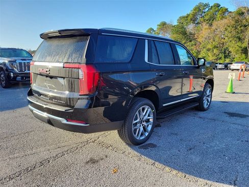 New 2026 GMC Yukon Elevation image 6