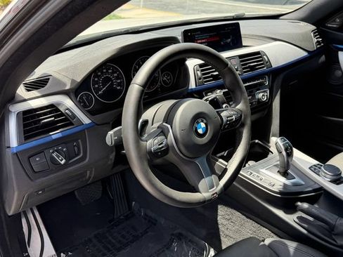 Used 2019 BMW 430i xDrive Coupe w/ M Sport Package AWD/4WD image 15