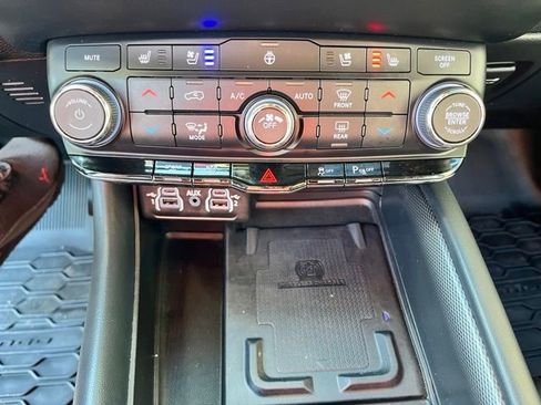Used 2023 Dodge Durango R/T AWD/4WD image 39