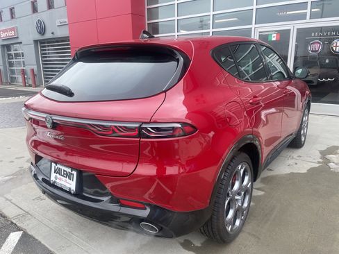 New 2024 Alfa Romeo Tonale Veloce w/ Active Assist Package image 12