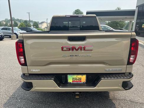 Used 2023 GMC Sierra 1500 Elevation w/ Elevation Premium Package AWD/4WD image 5
