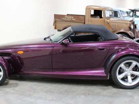 Used 1999 Plymouth Prowler RWD image 39
