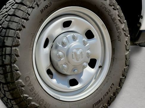 Used 2022 RAM 2500 Tradesman RWD image 12