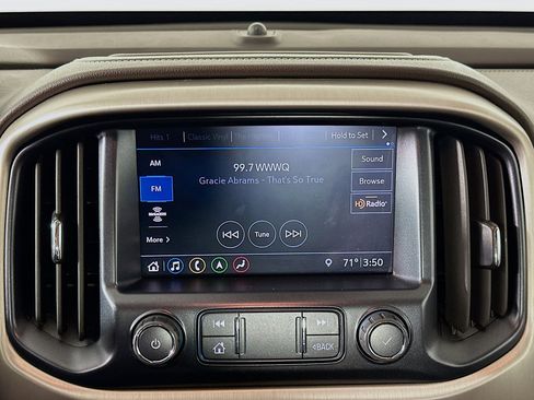 Used 2022 GMC Canyon Denali image 19