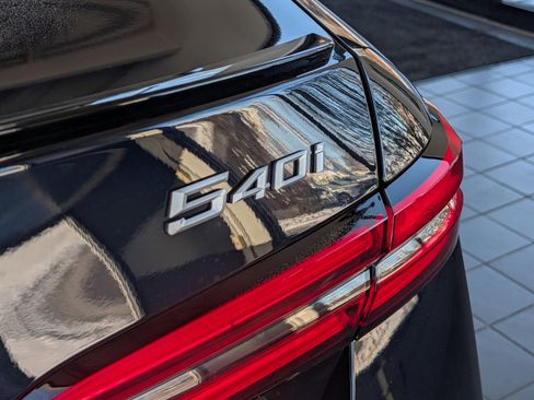 New 2026 BMW 540i xDrive 540i xDrive w/ M Sport Package image 5