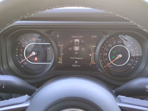 Used 2025 Jeep Gladiator Rubicon w/ Safety Group image 29