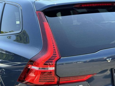 Used 2024 Volvo XC60 T8 Ultimate w/ Protection Package Premier AWD/4WD image 11