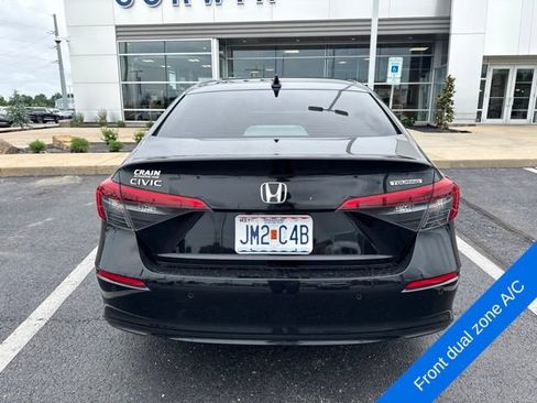 Used 2022 Honda Civic Touring image 11