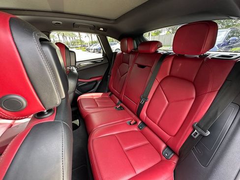 Certified 2023 Porsche Macan AWD/4WD image 37