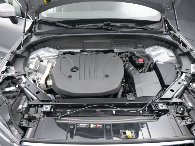 Used 2023 Volvo XC60 B5 Plus w/ Protection Package FWD image 30