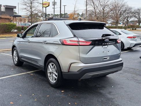 Used 2024 Ford Edge SEL image 4