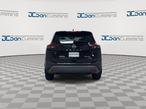 Used 2023 Nissan Rogue SV AWD/4WD image 7