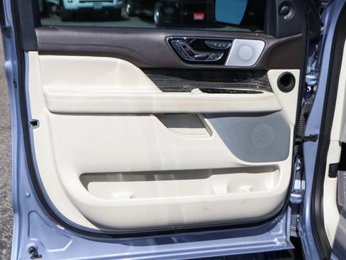 Used 2023 Lincoln Navigator L Black Label AWD/4WD image 18