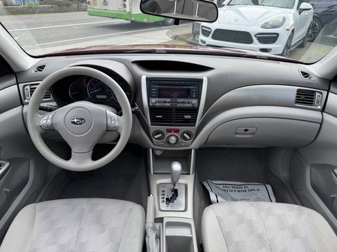 Used 2010 Subaru Forester 2.5X Premium image 22
