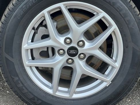 Certified 2023 Ford Edge SEL w/ Convenience Package AWD/4WD image 6