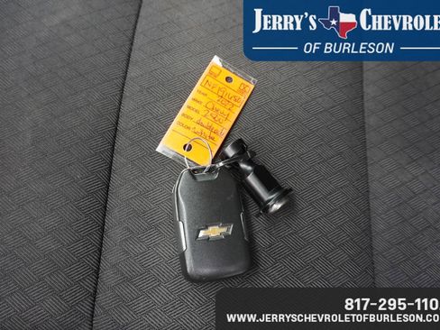 Used 2022 Chevrolet Silverado 2500 LT w/ Convenience Package AWD/4WD image 10