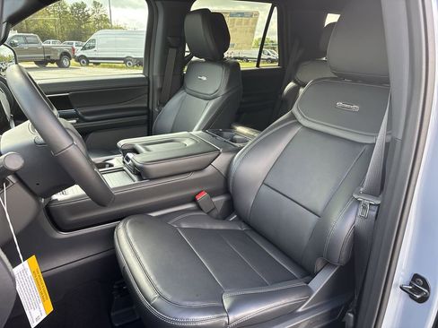 New 2026 Ford Expedition Platinum AWD/4WD image 13