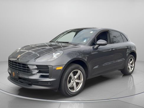 Used 2020 Porsche Macan image 2