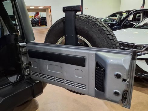 Certified 2017 Jeep Wrangler Unlimited Sport w/ Quick Order Package 24S image 19