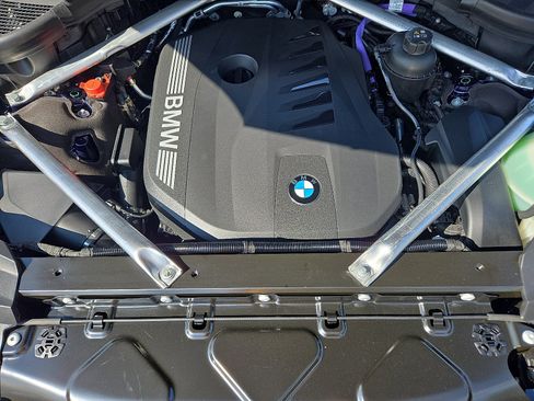 Used 2026 BMW X7 xDrive40i w/ M Sport Package image 11