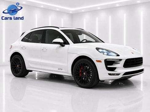 Used 2017 Porsche Macan GTS AWD/4WD image 2