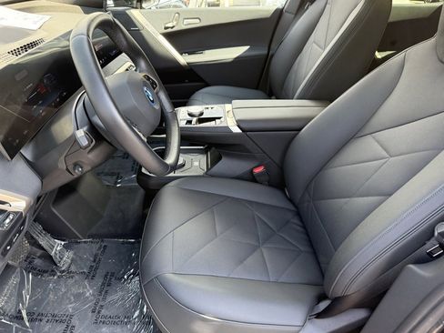 Used 2025 BMW iX xDrive50 w/ Premium Package image 21