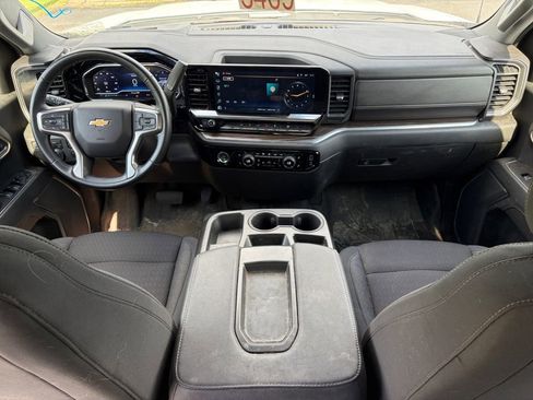 Used 2023 Chevrolet Silverado 1500 LT AWD/4WD image 23