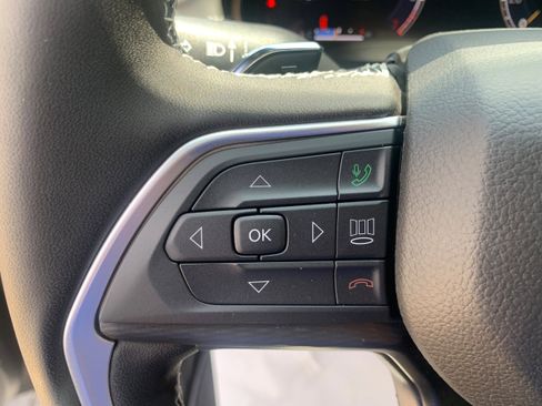 New 2025 Jeep Grand Cherokee L Laredo w/ Luxury Tech Group I image 33