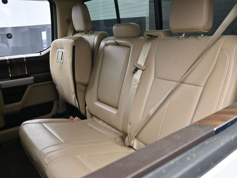 Used 2018 Ford F150 Lariat w/ Equipment Group 502A Luxury image 24