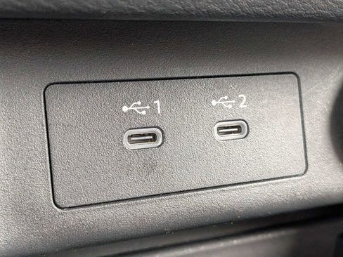 Used 2025 Nissan Rogue SV FWD image 21