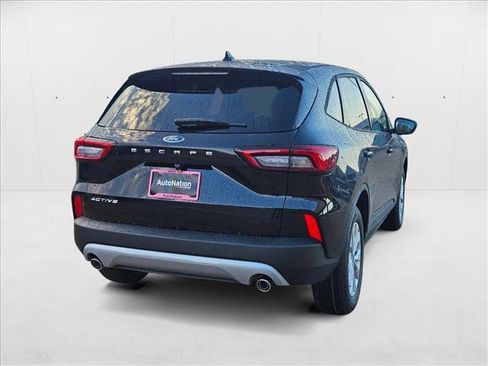 New 2025 Ford Escape Active image 2