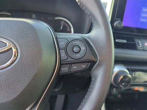 Used 2023 Toyota RAV4 XLE Premium FWD image 15