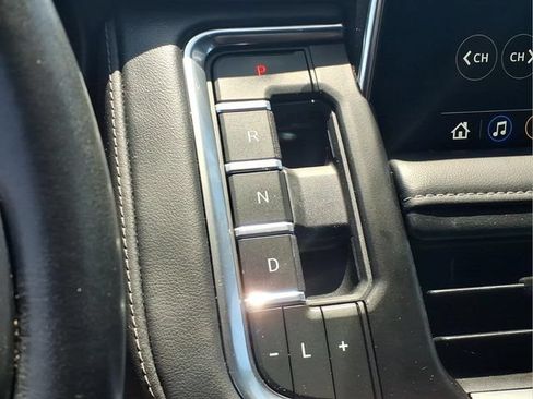 Used 2021 Chevrolet Tahoe Z71 AWD/4WD image 9
