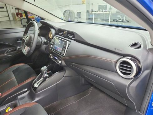 Used 2022 Nissan Versa SR w/ Convenience Package image 34