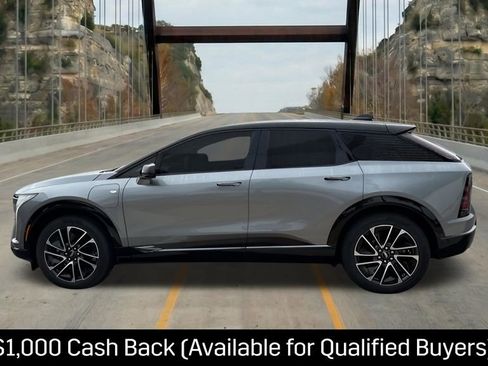 New 2026 Cadillac Optiq Sport 1 w/ LPO, Floor Liner Package AWD/4WD image 5