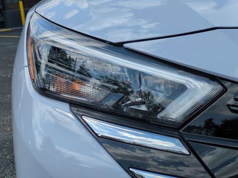 Certified 2025 Nissan Versa SV w/ Trunk Package image 10