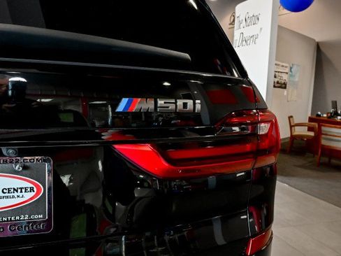 Used 2021 BMW X7 M50i w/ Executive Package image 55