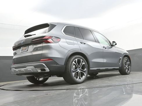New 2026 BMW X5 xDrive50e AWD/4WD image 46