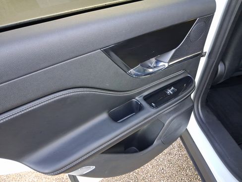 Certified 2023 Lincoln Corsair FWD image 9