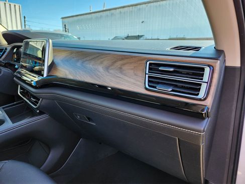 New 2026 Volkswagen Atlas SE image 15