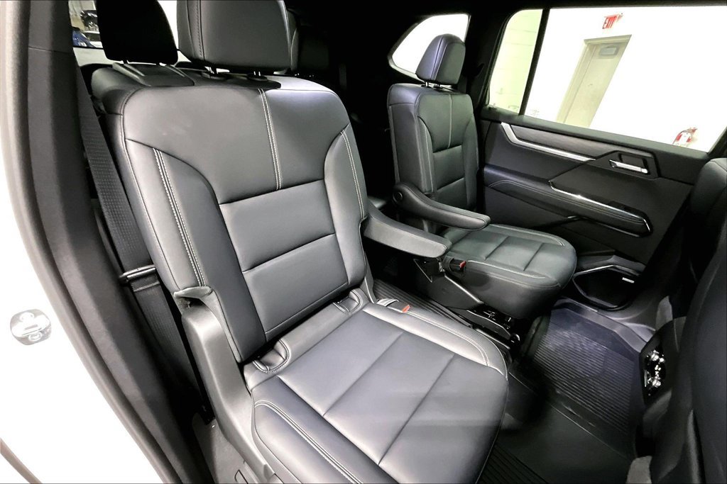 New 2026 GMC Acadia Elevation w/ Black Edition FWD image 8