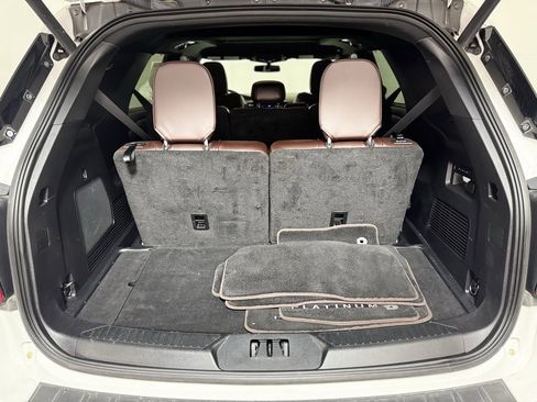 Used 2022 Ford Explorer Platinum image 6