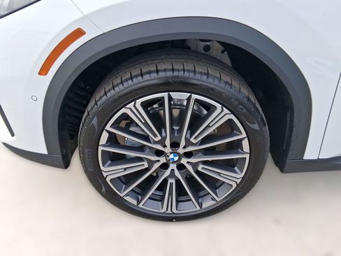 Used 2026 BMW X2 xDrive28i w/ Technology Package AWD/4WD image 12