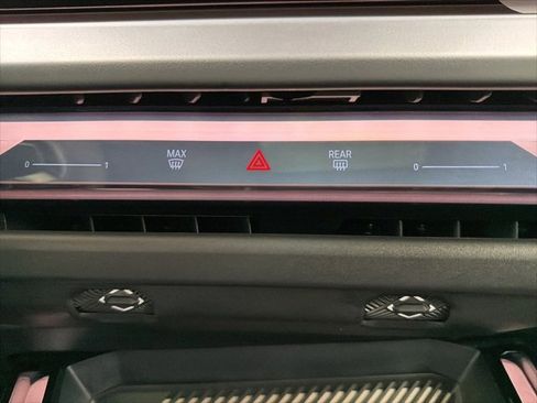 Used 2025 BMW X3 xDrive30i w/ Premium Package image 35